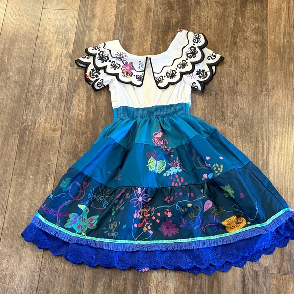 Enchanting Blue Floral Kids Costume Dress - Picture 12 of 16